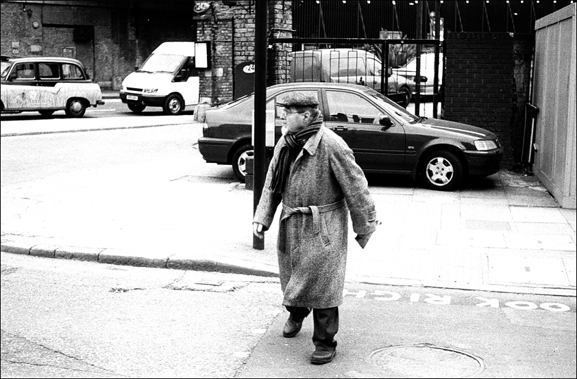  London #89 Look right