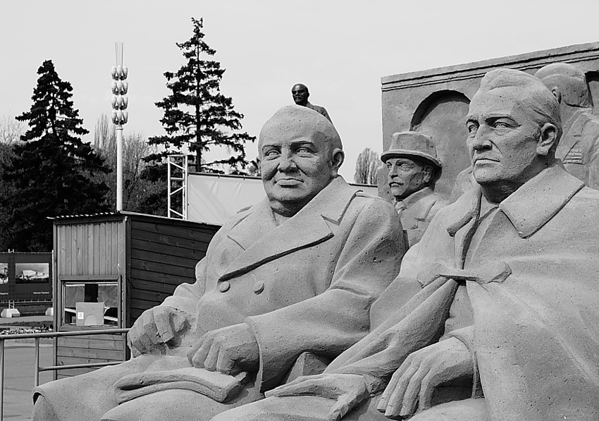  Hey! Where`s your cigar, Churchill?