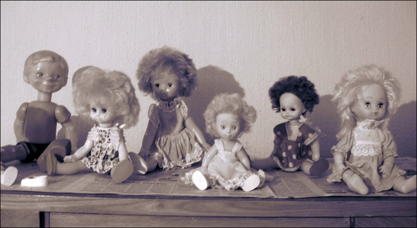  Dolls