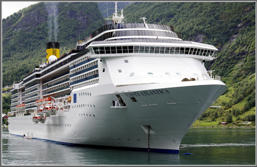  Costa Atlantica