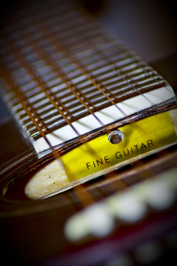  Fine guitar