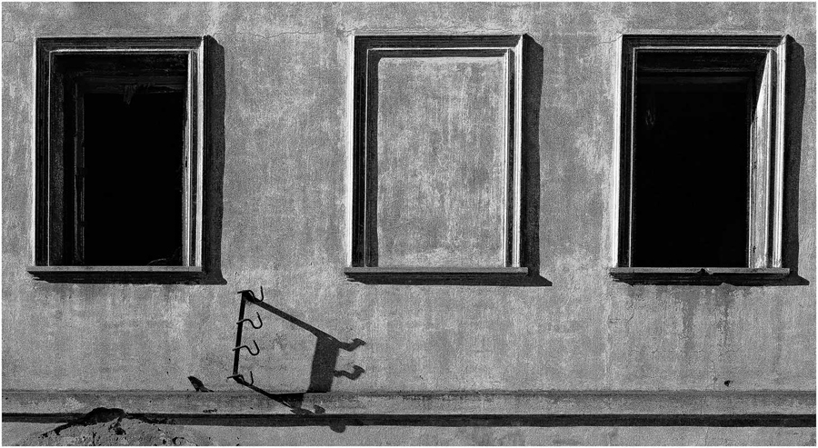   Windows 