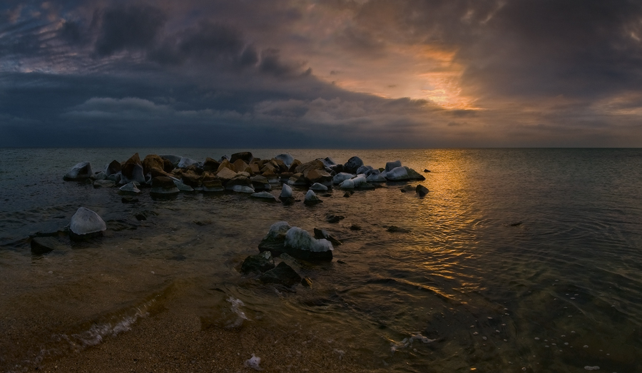  By the January evening in a bay