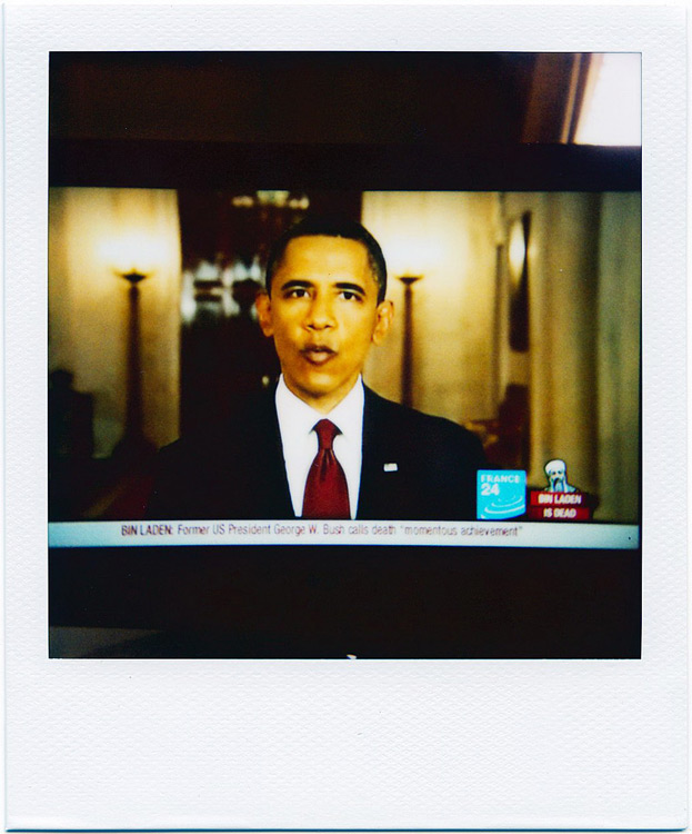  Obama kisses Osama