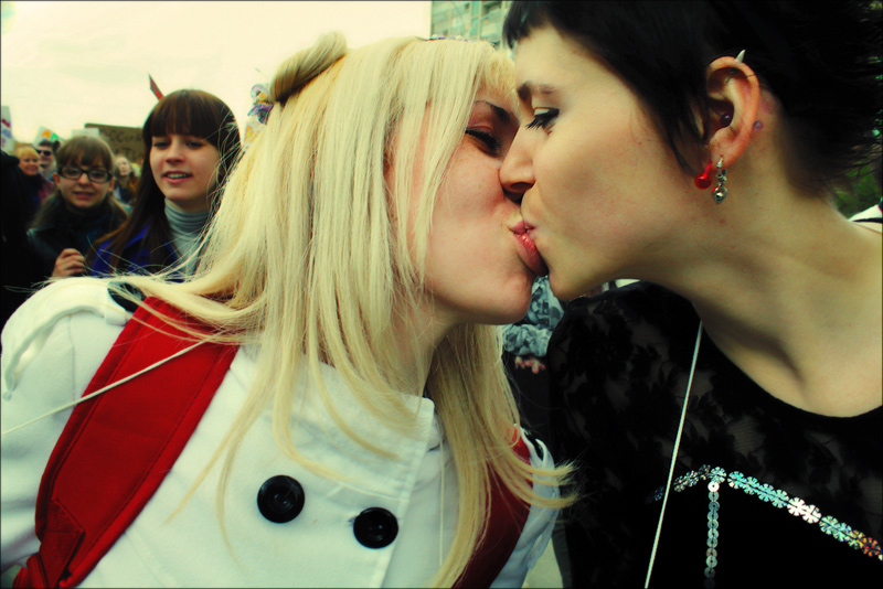  GIRLFRIENDS (, )