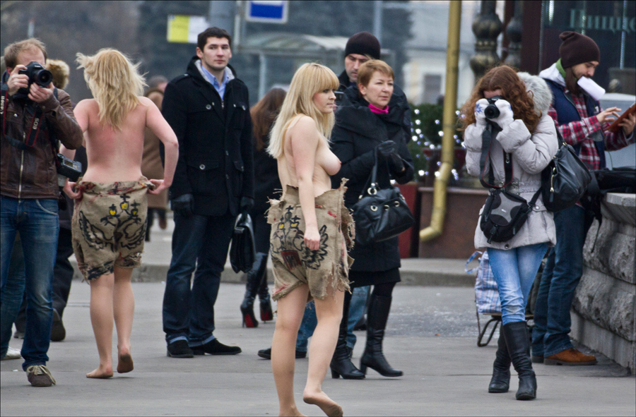  FEMEN   (5)