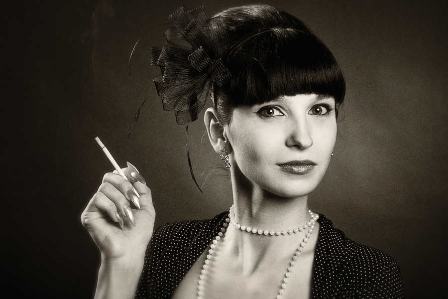  jeune fille et cigarette