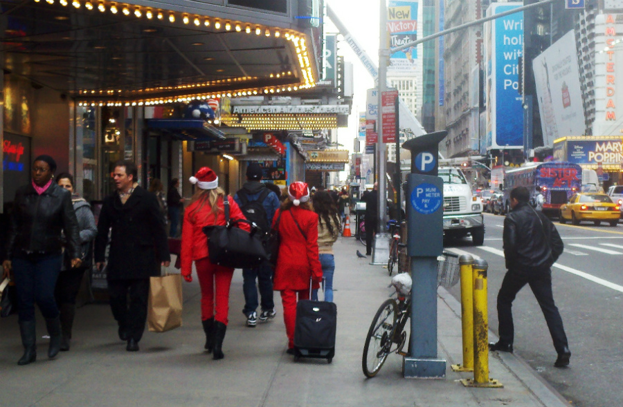  Santa Claus Is Coming To Town