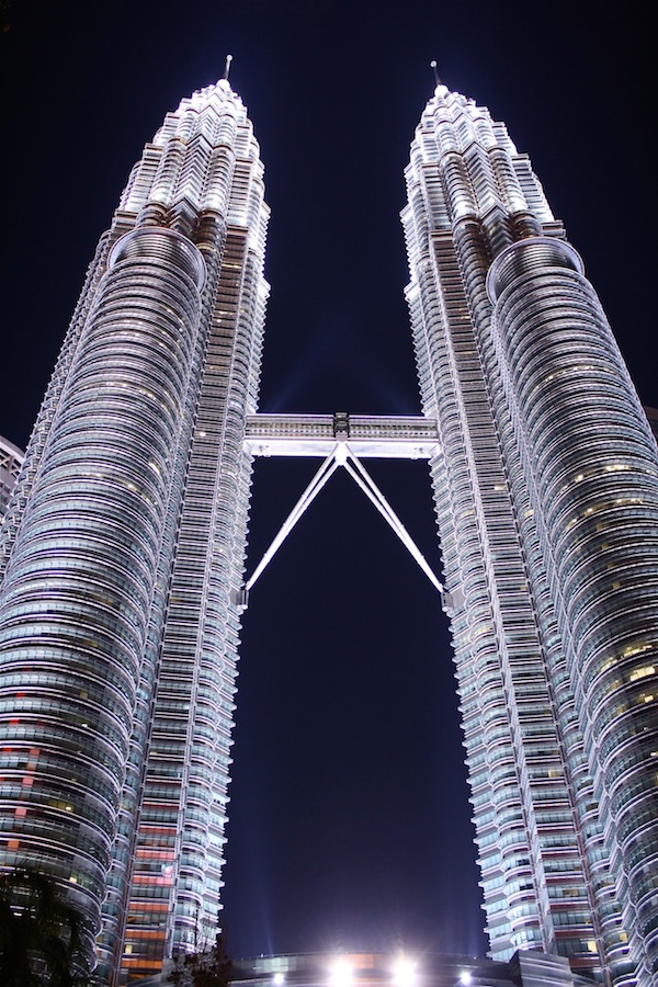  petronas