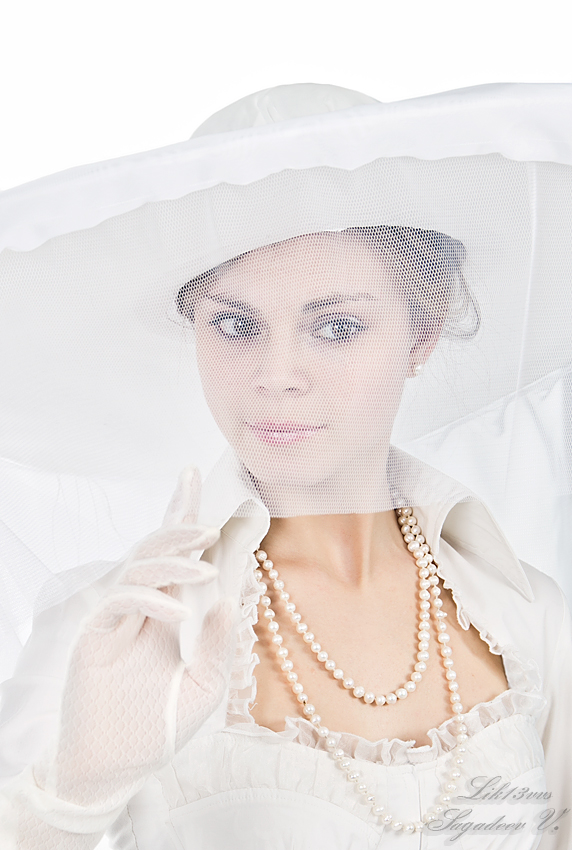  Portrait in High key 64 (     64)