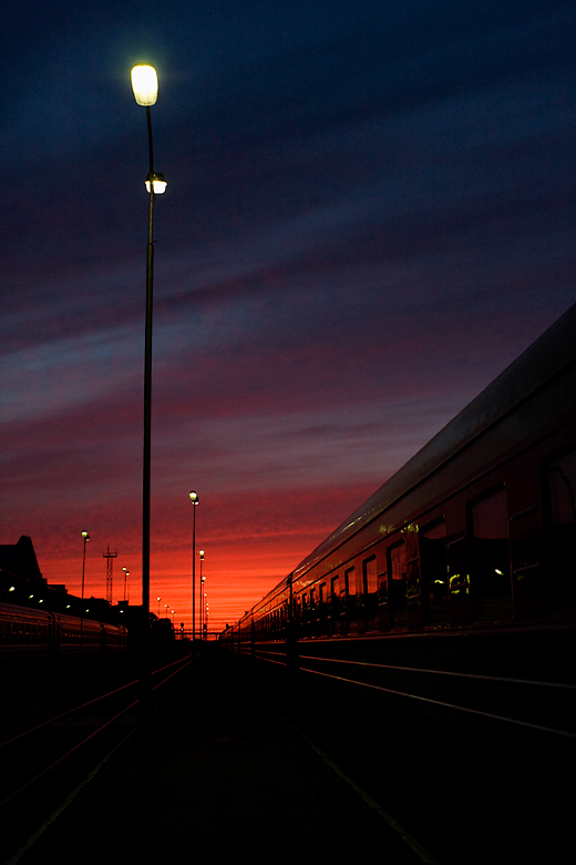  [railway platform]