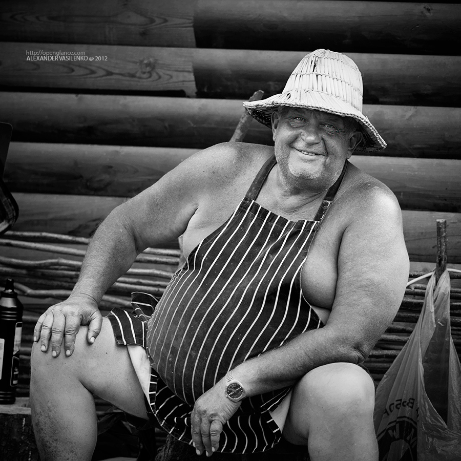 Market...