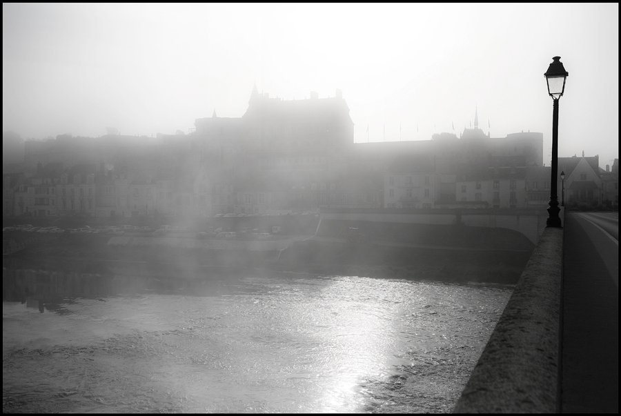  Amboise at dawn