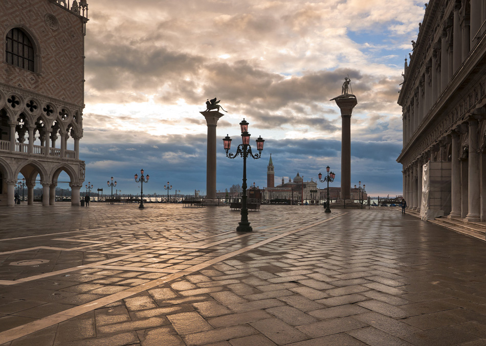  Venezia ...