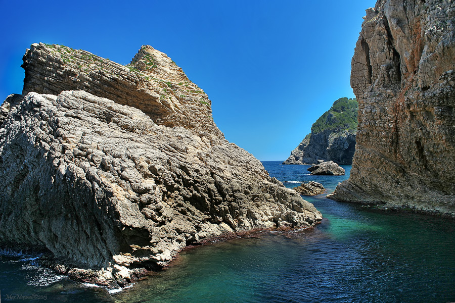  Rocks