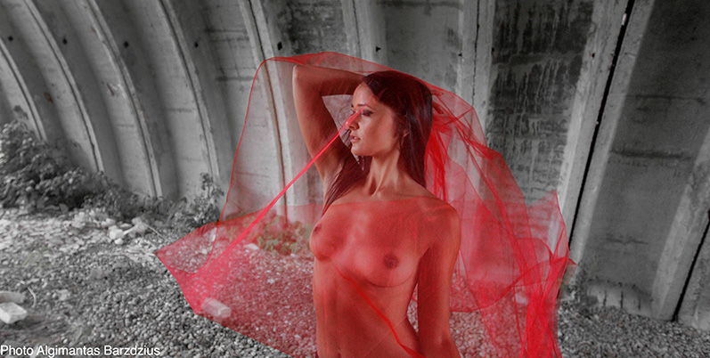  Black, white and red