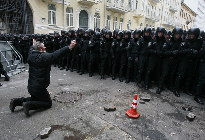 фотография Фото дня. Украина 01.12.2013