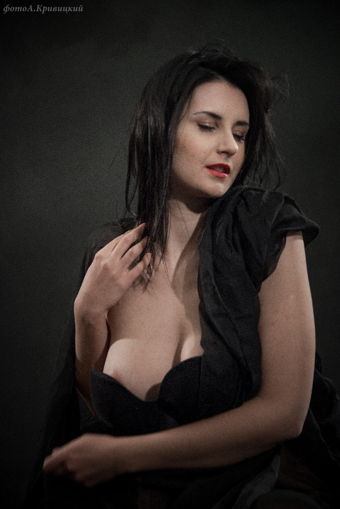  Portrait (series).