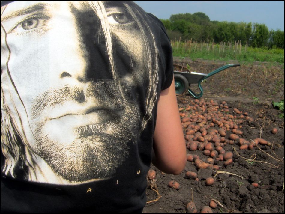  Cobain  і:)