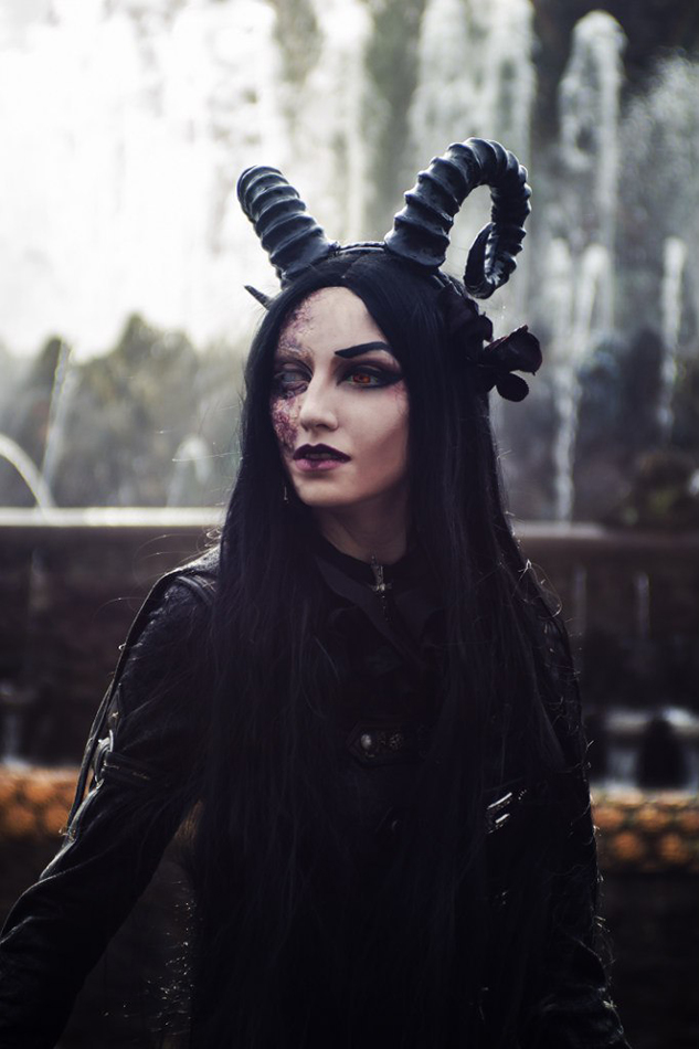  Lord of Shadows (5)