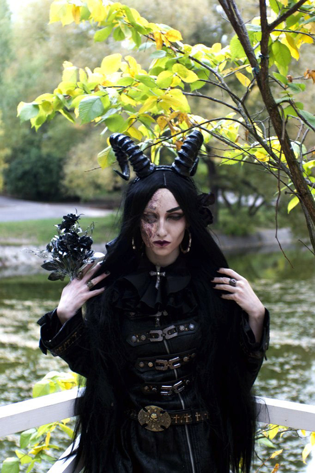  Lord of Shadows (6)