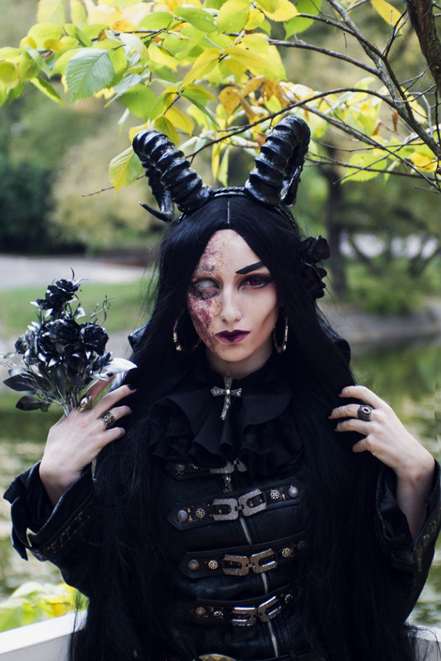  Lord of Shadows (9)