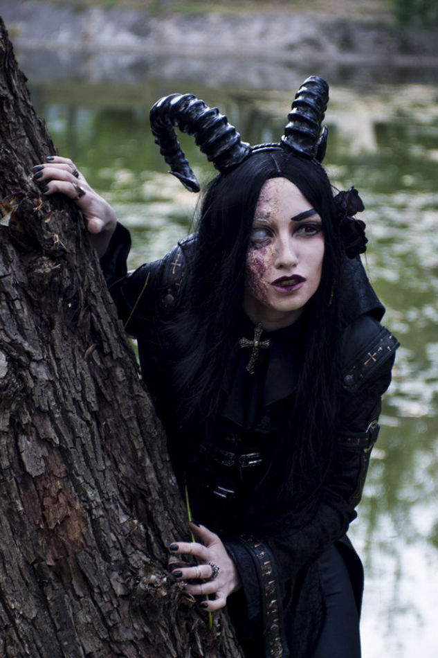  Lord of Shadows (12)