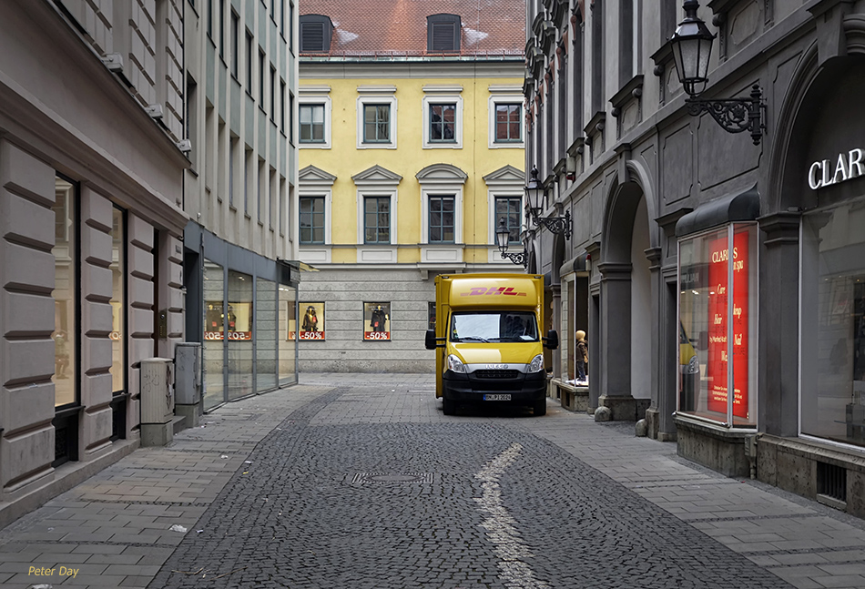    DHL