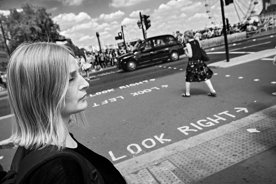  Look right