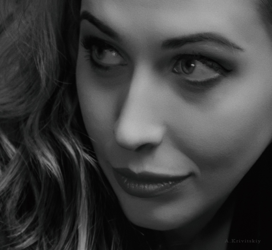  Monochrome, glamorous, portrait. A.