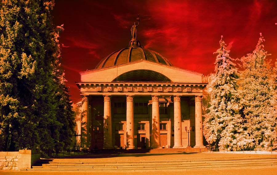  IR