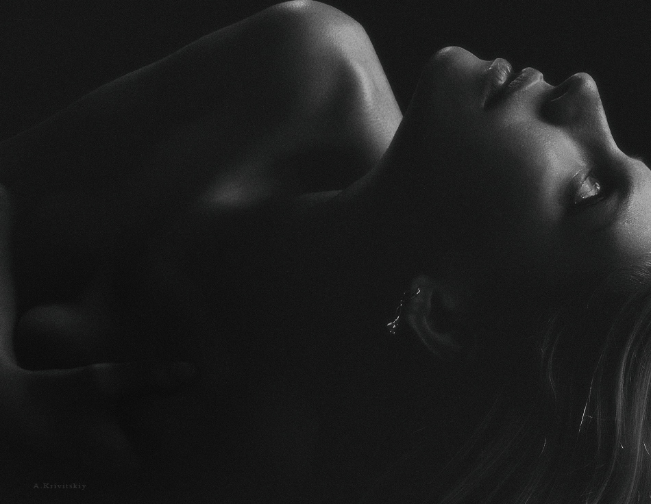  Body portrait of a girl. Studio of 