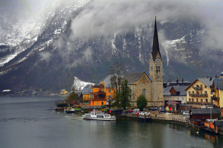  Hallstatt is a village on Lake Hall