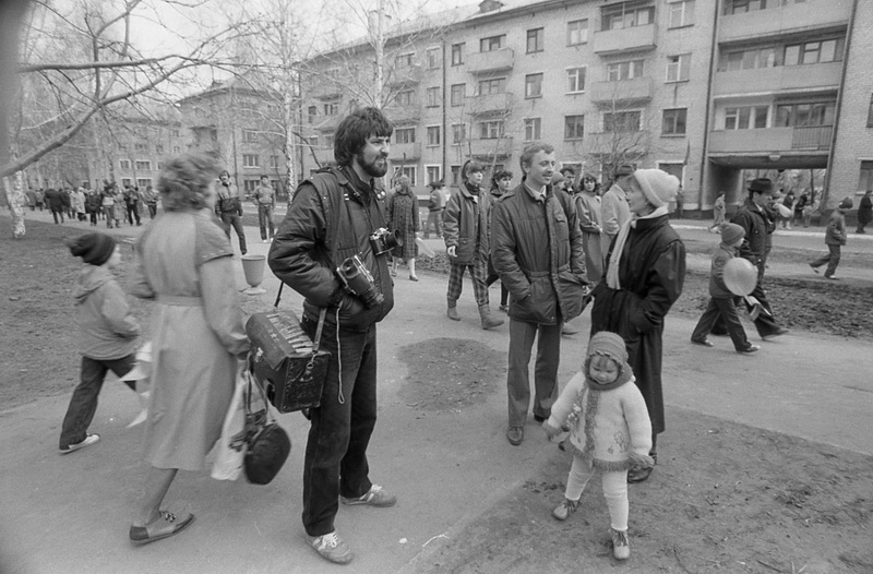  1986  