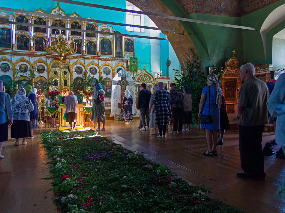 Клирос сельский храм