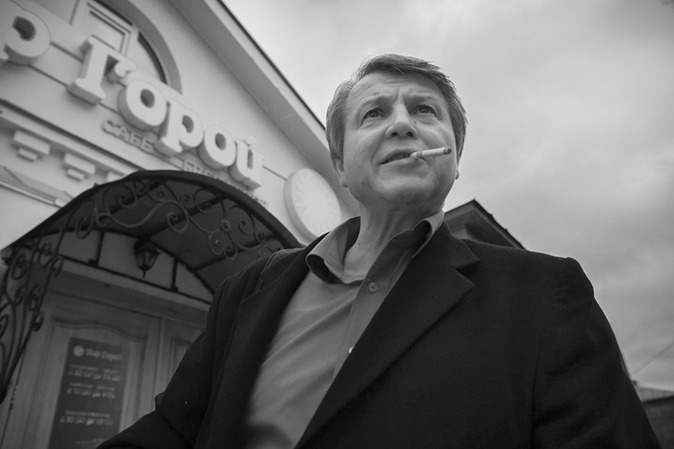   ( 2011)
