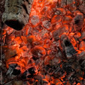 ̣  / Live Embers