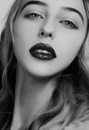 Portrait in dynamic glamor. Perspec