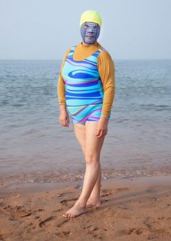 Philipp Engelhorn. Qingdao Beach