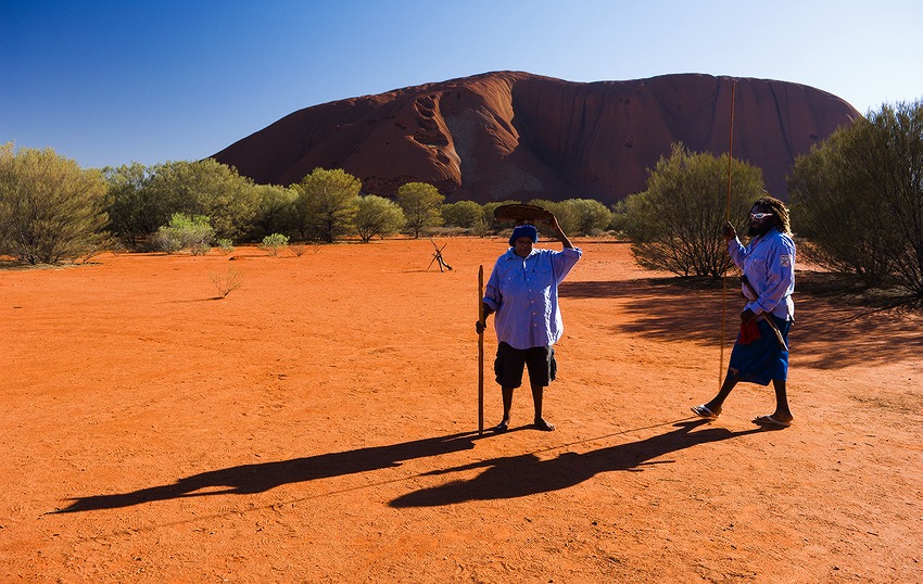  Uluru wariors.