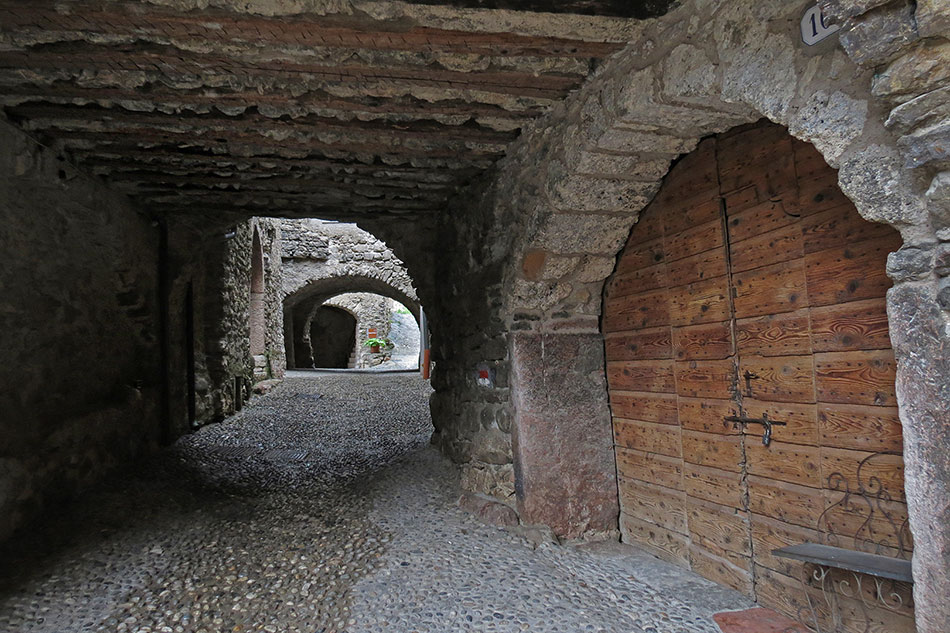  borgo Canale di Tenno