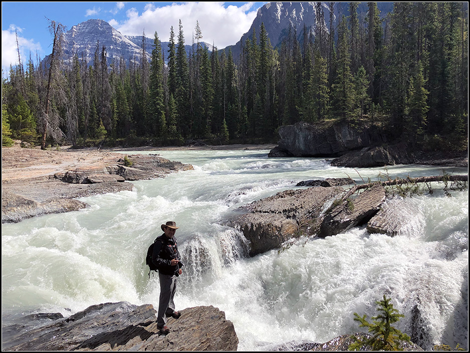  Natural Bridge, Yoho NP 3