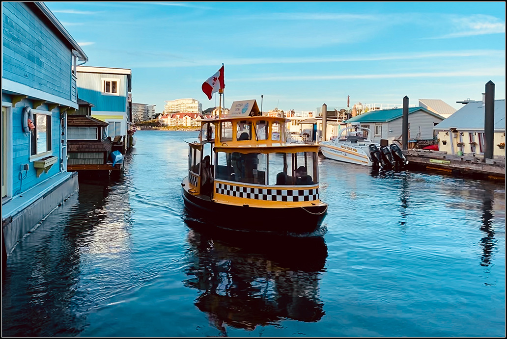  Victoria harbor 