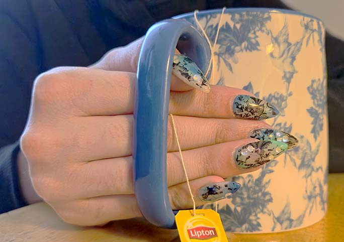 ���������� ****