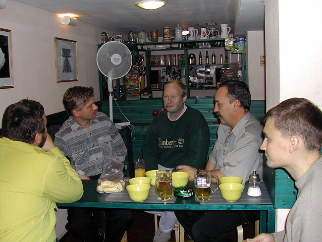    19 . 2002