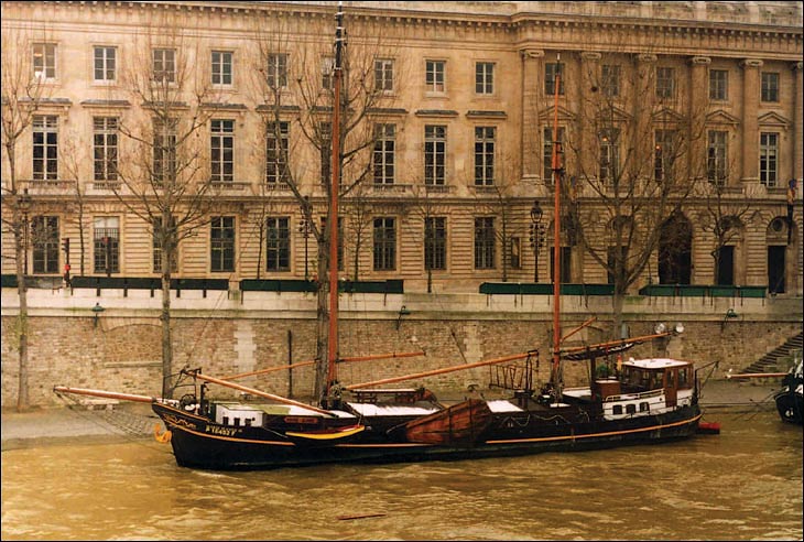   (Seine)  