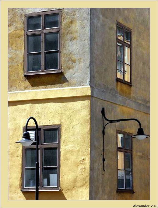   (r. 10)