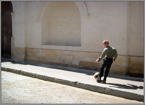    2004 