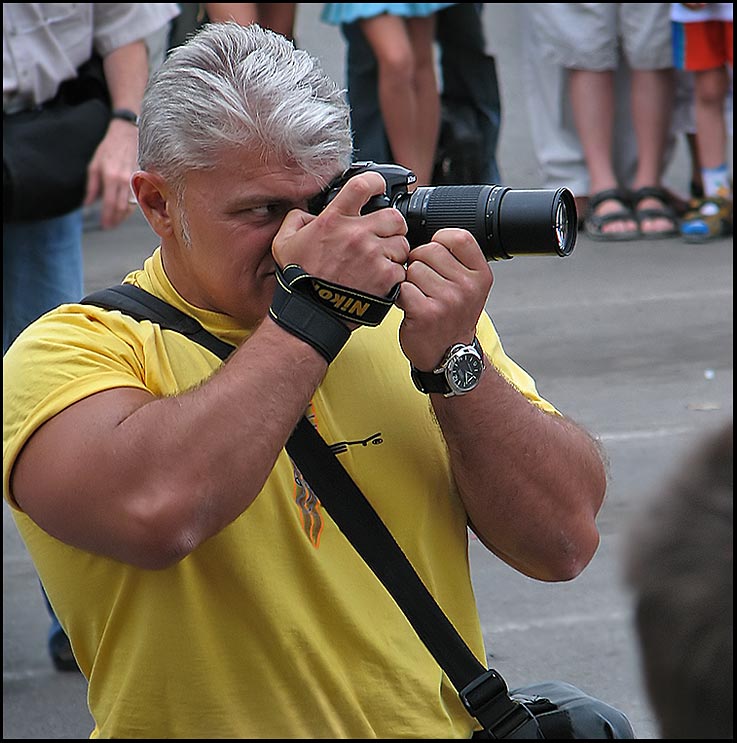   -NIKON..