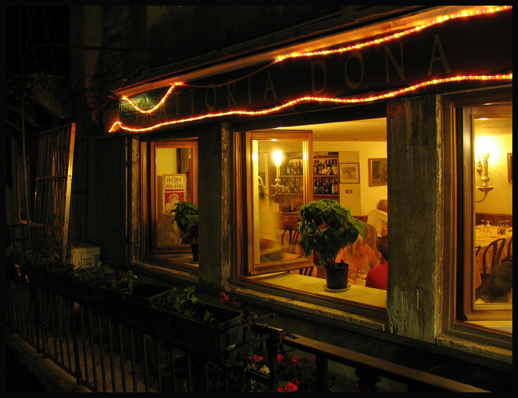  Trattoria Dona